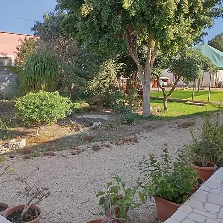 Agriturismo Il Pavone Torre Lapillo Exterior photo
